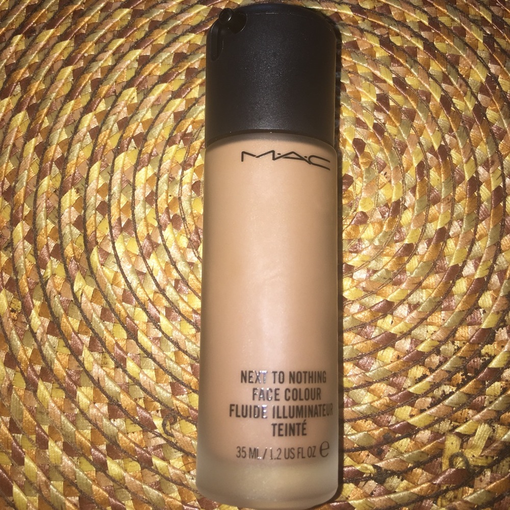 COPY - Mac next to nothing foundation: Dark Deep